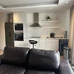 Morden 1 Bedroom In Woodstock