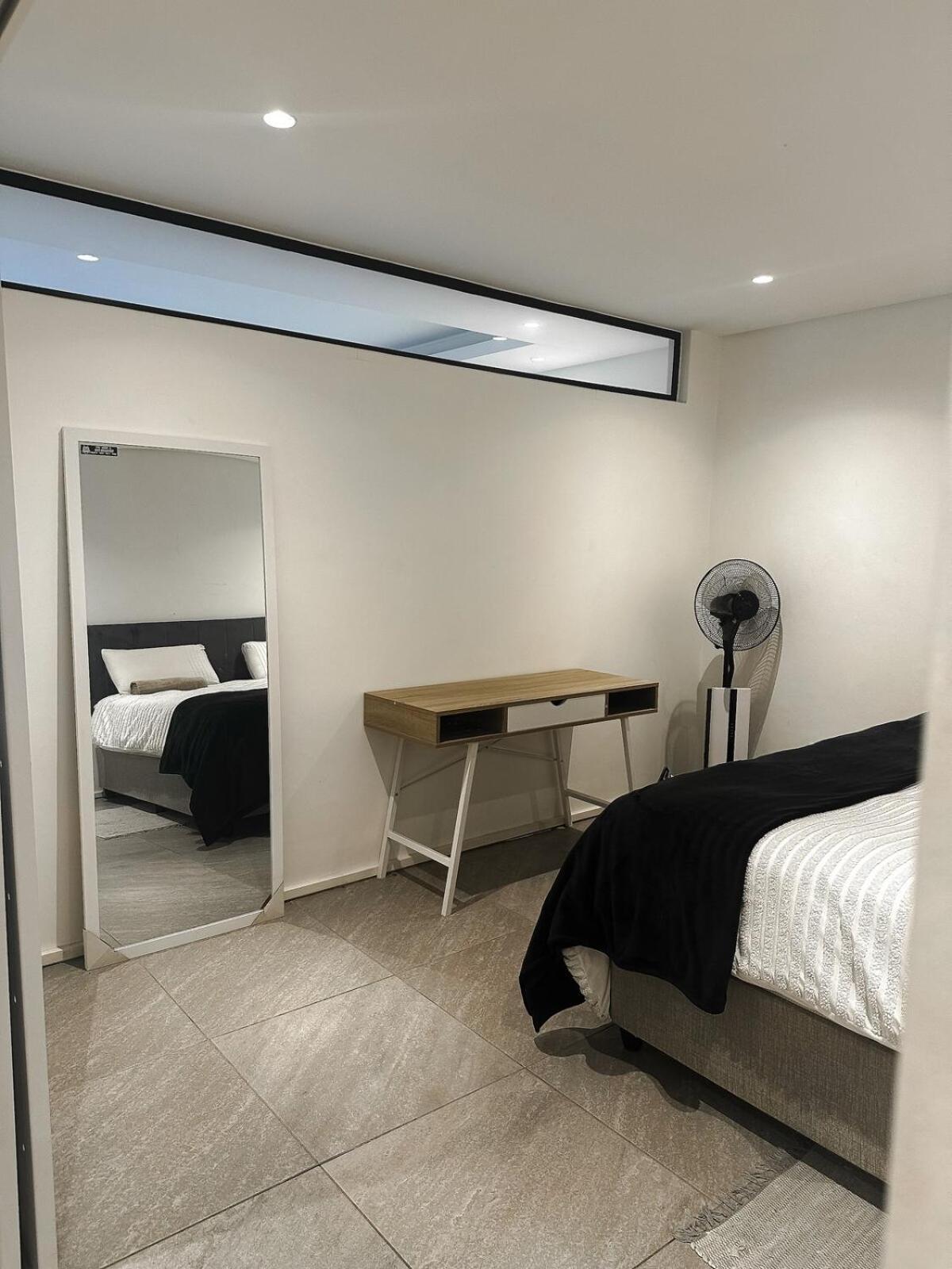 Morden 1 Bedroom In Woodstock Apartment *