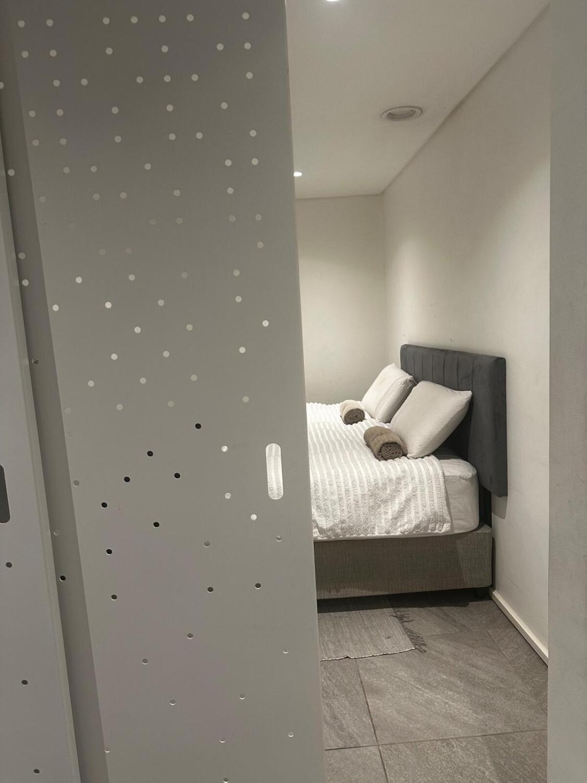 Apartment Morden 1 Bedroom In Woodstock Cape Town