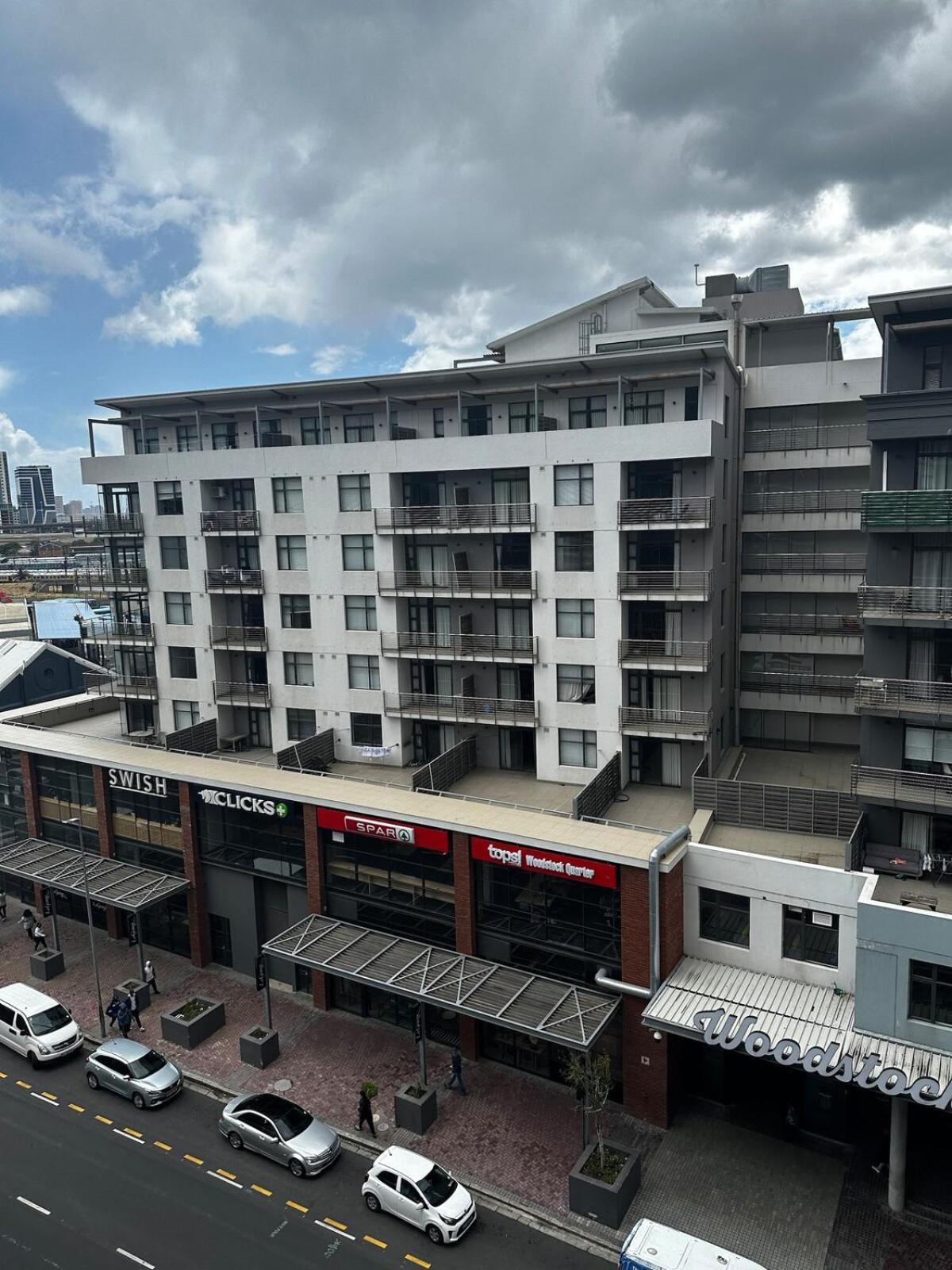 Morden 1 Bedroom In Woodstock Apartment *